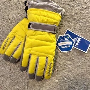 BNWT SnowBoarding Ski Gloves